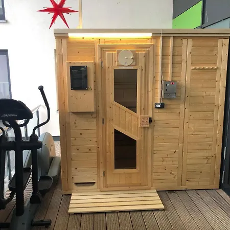 Calmsailing, Apartment